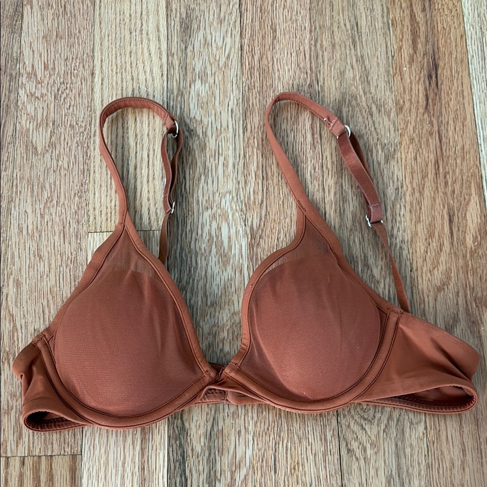 Classic Contour Plunge Bra